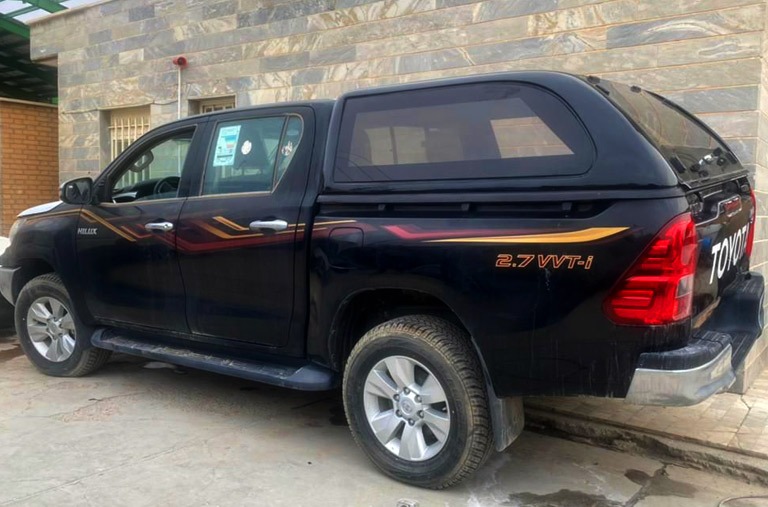 تولید انواع کانوپی فایبرگلاس در شرکت آرین خودرو رزین صنعت