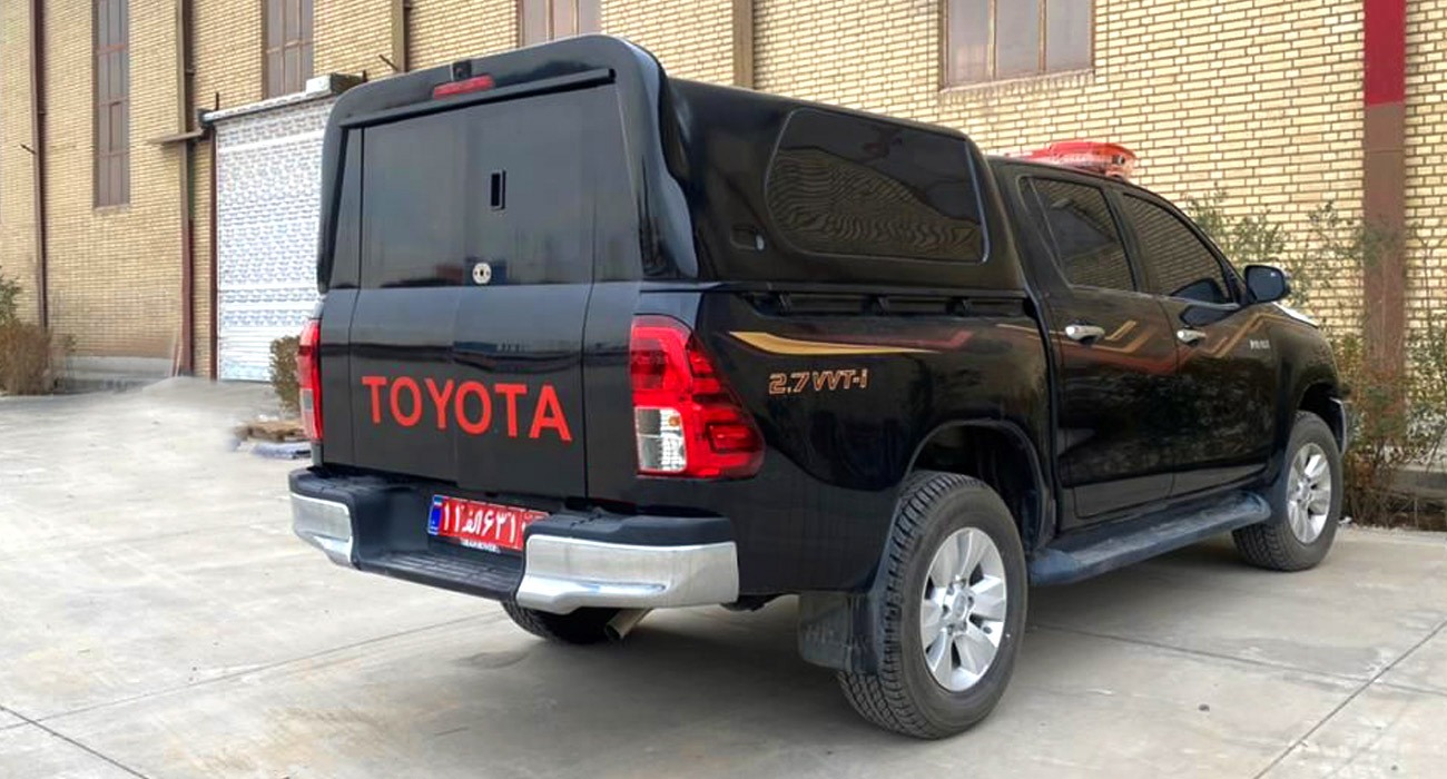 ساخت و نصب اتاق فایبرگلاس و کانوپی خودرو هایلوکس در آرین صنعت رزین خودرو