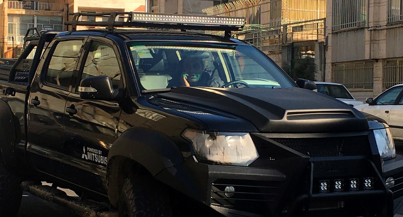 ساخت و نصب هود کاپوت آفرودی در آرین صنعت رزین خودرو