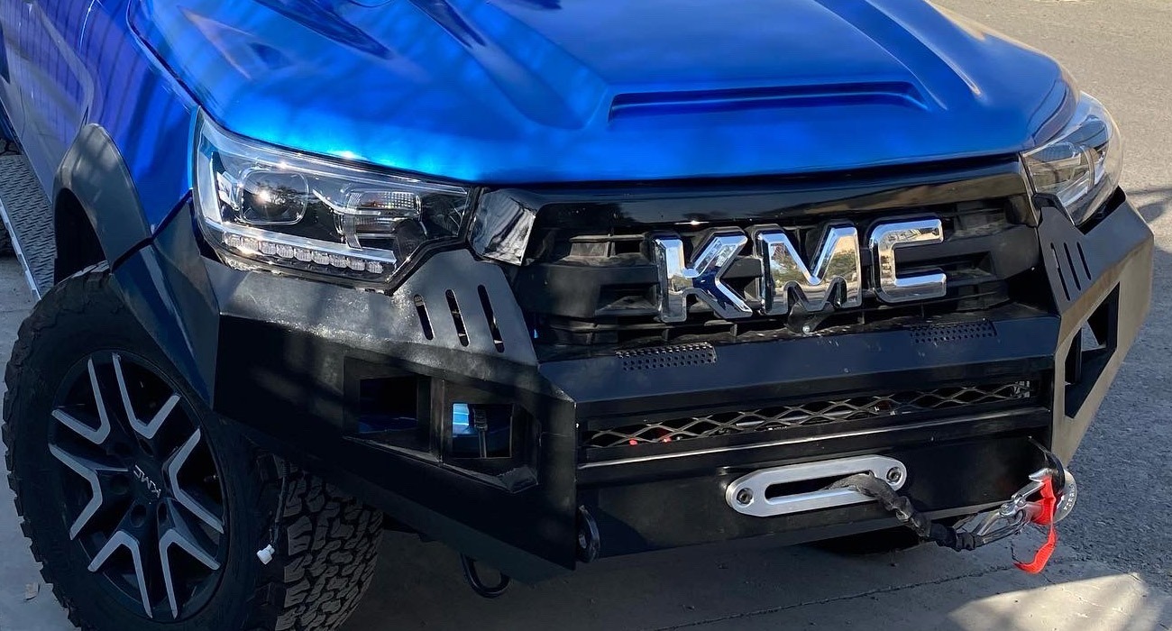 ساخت سپر آفرودی جک و KMC در آرین صنعت رزین خودرو