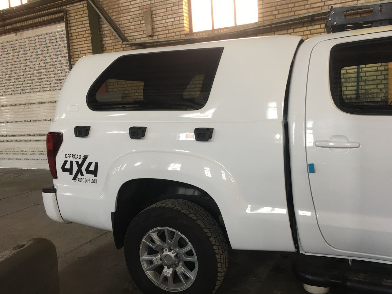 اتاق فایبرگلاس آمیکو آسنا شیشه بغل کشویی