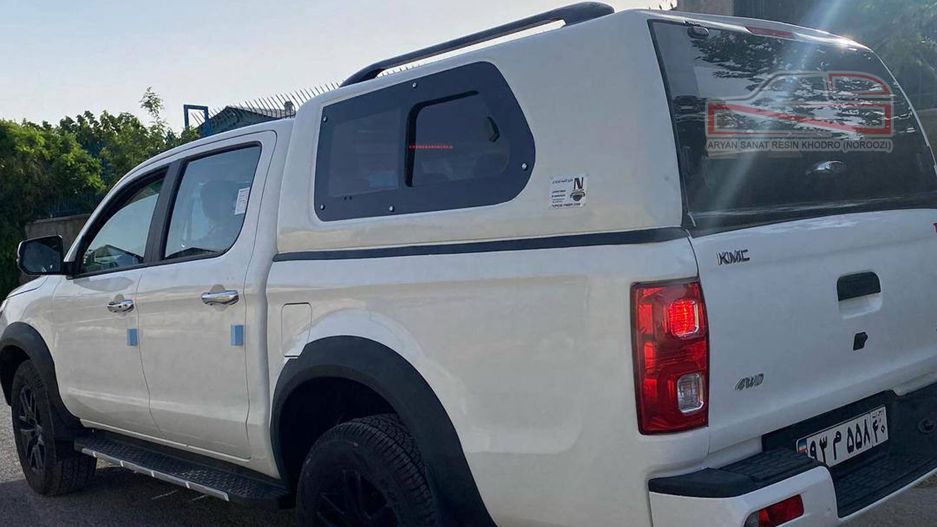 ساخت اتاق جک T8 با استفاده از فایبرگلاس درجه یک در شرکت آرین صنعت رزین خودرو 