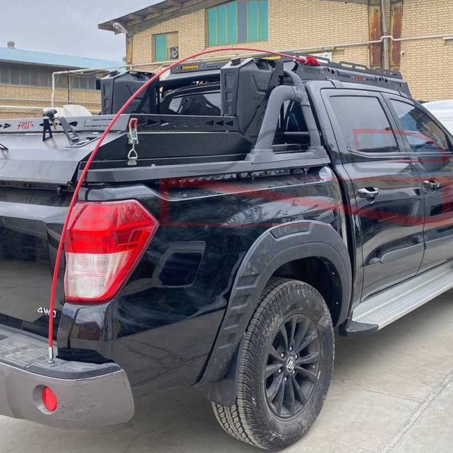 نمای جانبی درب موتور آفرودی خودرو کلوت